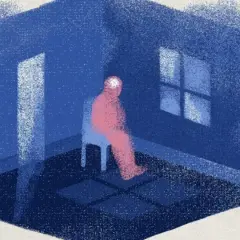 Samotna postać w różowym ubraniu siedzi na krześle w niebieskim pokoju. Światło wpada przez okno i drzwi, ale nie rozprasza mroku. To obraz najbardziej depresyjnego dnia w roku.