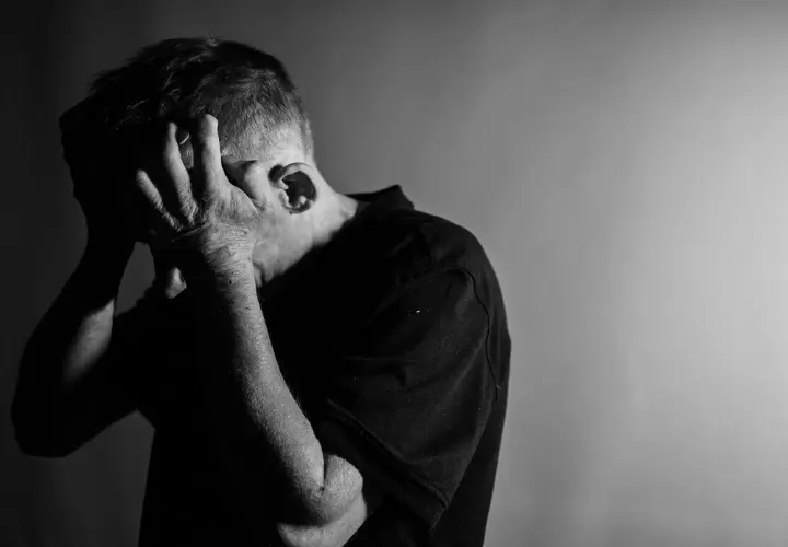 Nerwica: Psychiatra, psycholog, psychoterapeuta? Wybierz dobrze