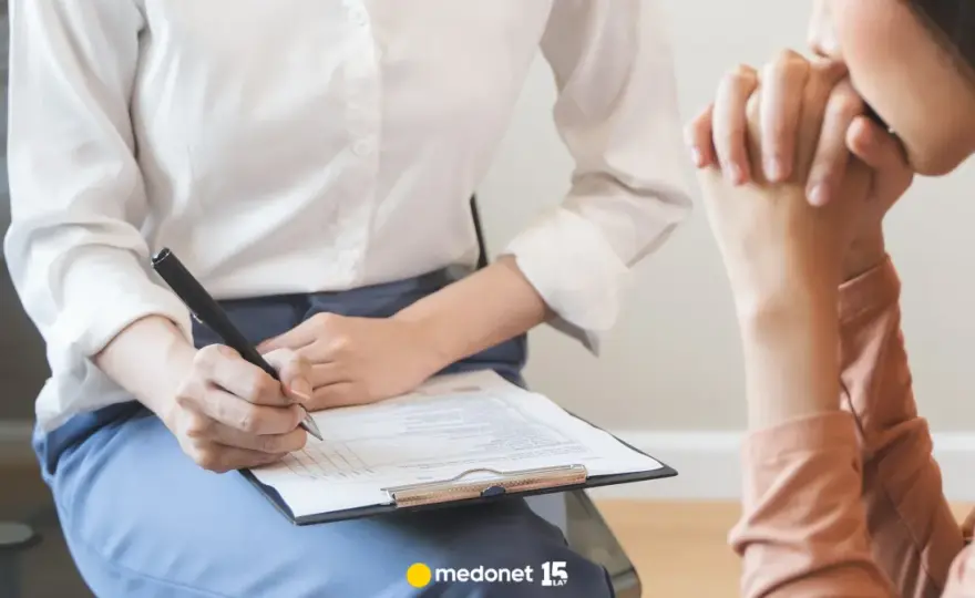 Depresja a praca: Czy to przeciwwskazanie? Prawa, L4, ocena zdolności.