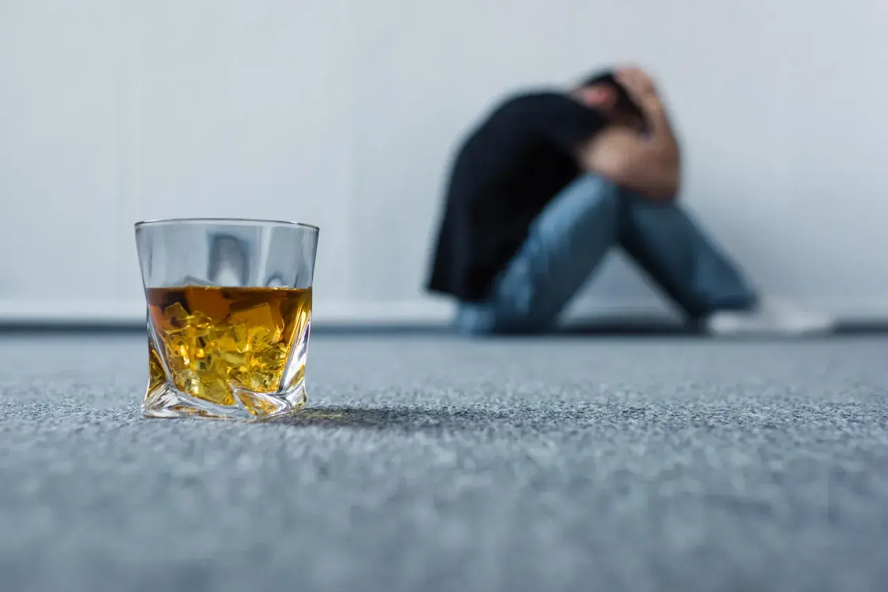 Alkoholizm to choroba psychiczna? Zrozum, jak niszczy mózg i psychikę
