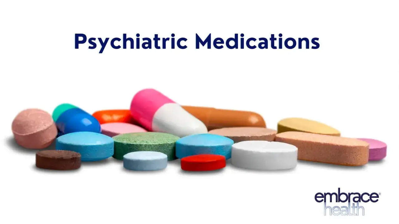 Różnorodne leki na poprawę nastroju od psychiatry, w tym tabletki i kapsułki w wielu kolorach.